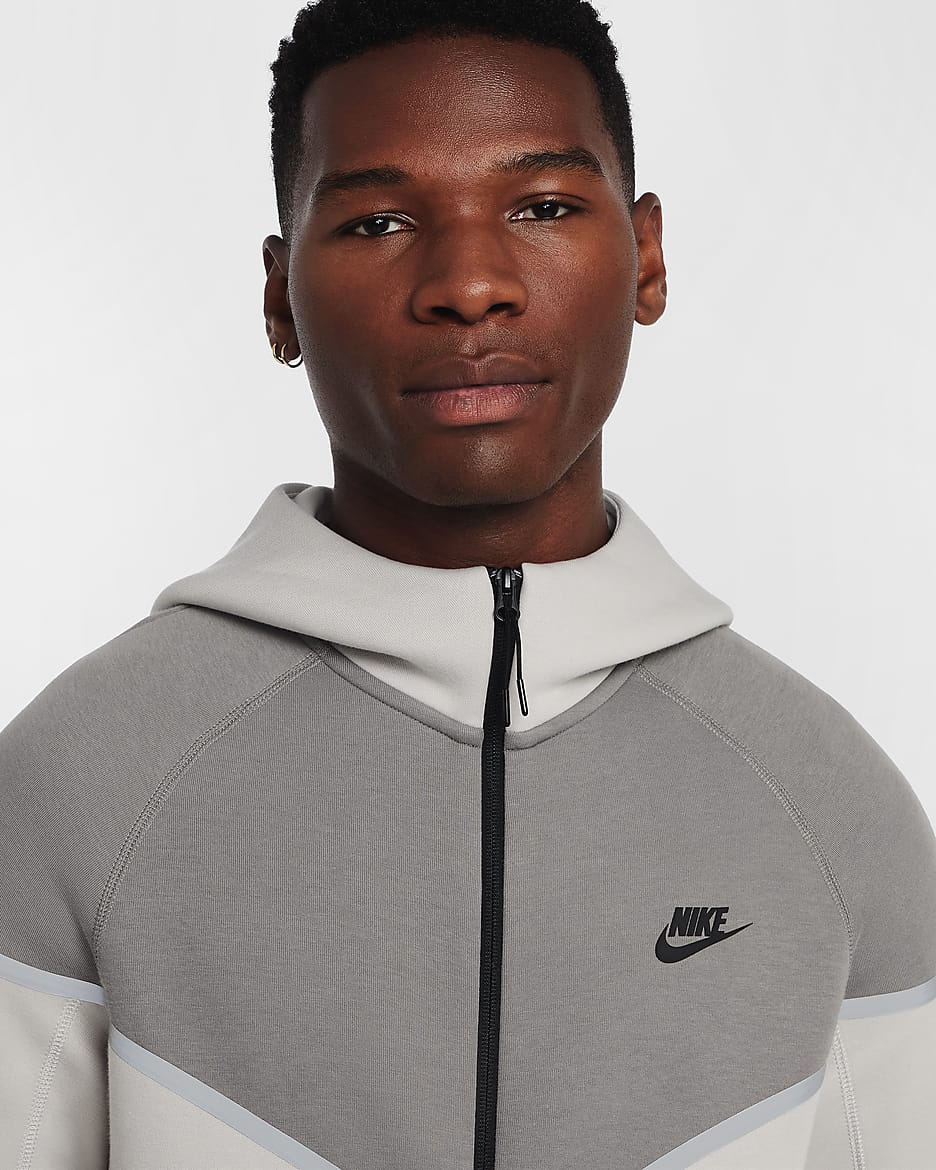 Giacca in fleece con zip a tutta lunghezza Nike Tech Windrunner Uomo. Nike CH